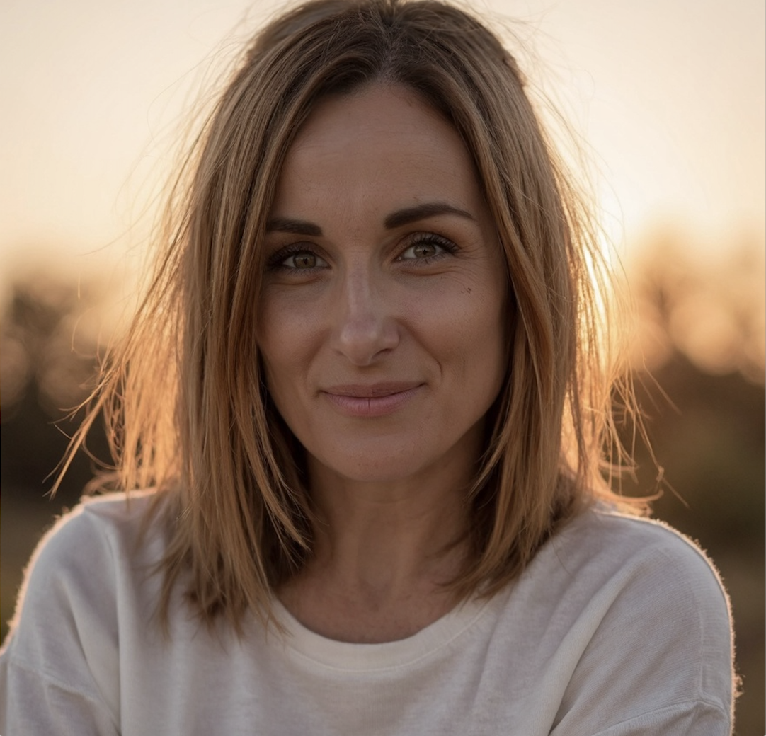 EMILIE COMMUNICATION MARKETING WEB REUNION 974